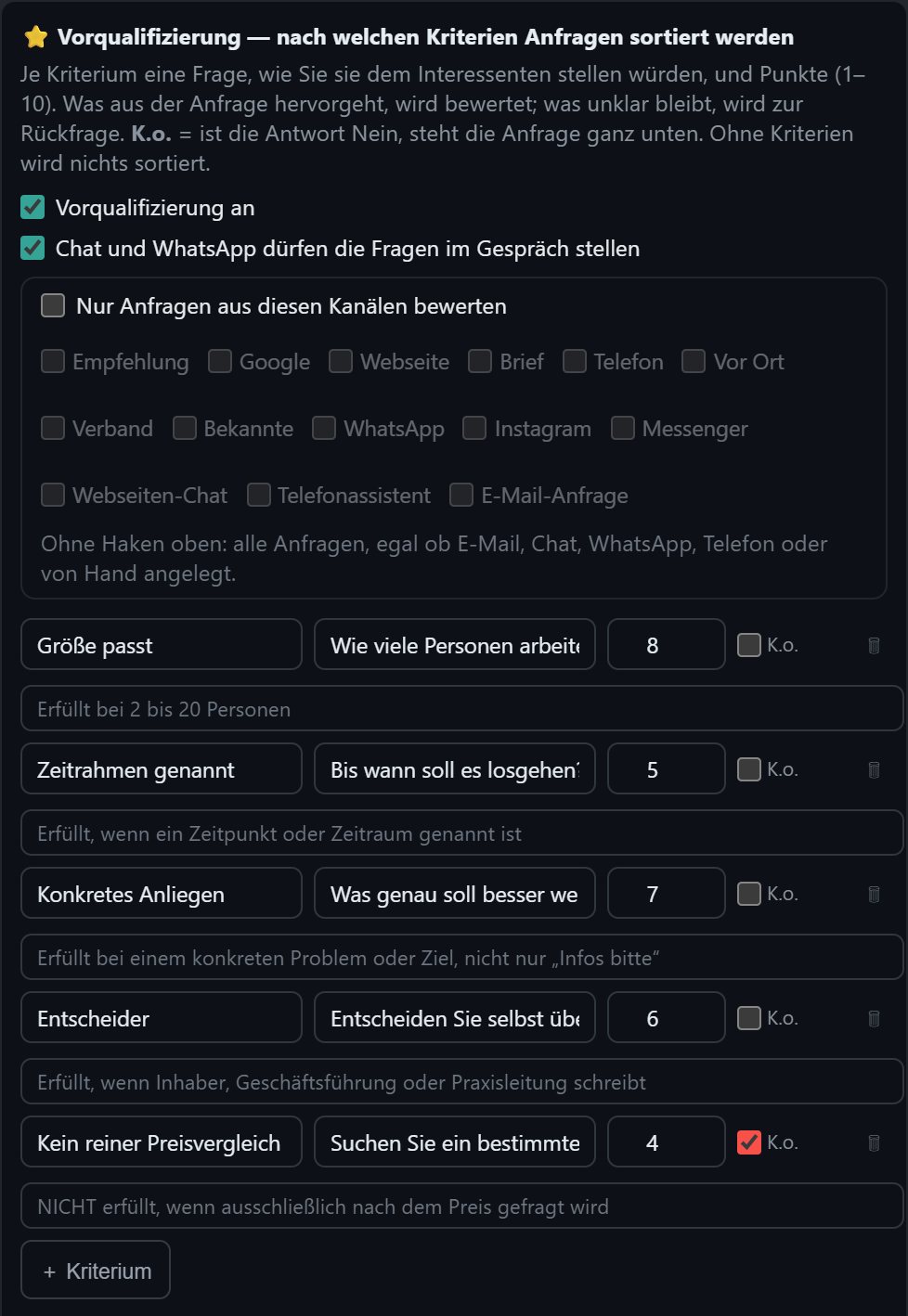 Die Einstellungen der Vorqualifizierung: fünf Kriterien mit Frage, Punkten und Ausschluss-Haken, darüber die Auswahl der Kanäle